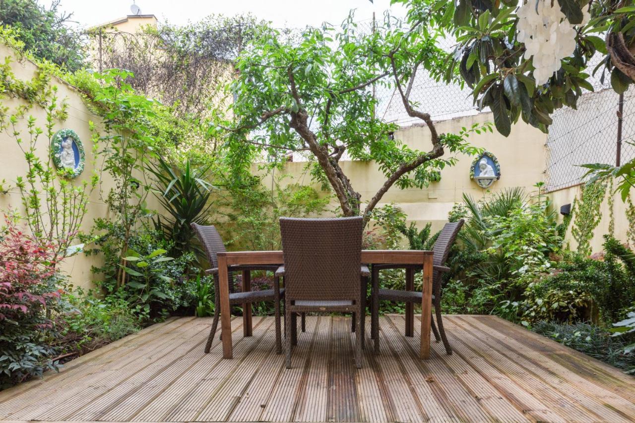 Oltrarno Bright Apartment Con Patio Privato Firenze Bagian luar foto